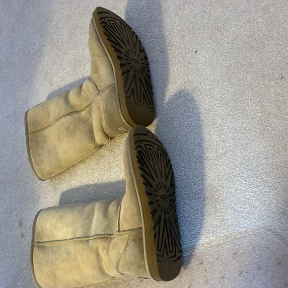 Ugg Classic Tall Boots in Sand Women’s 8 - Picture 7 of 7